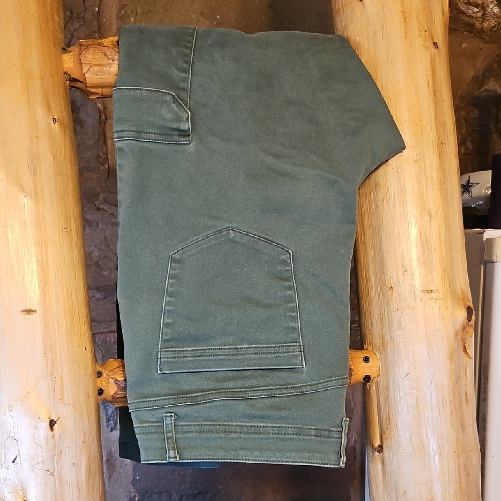 A New Day Green Cargo Pants